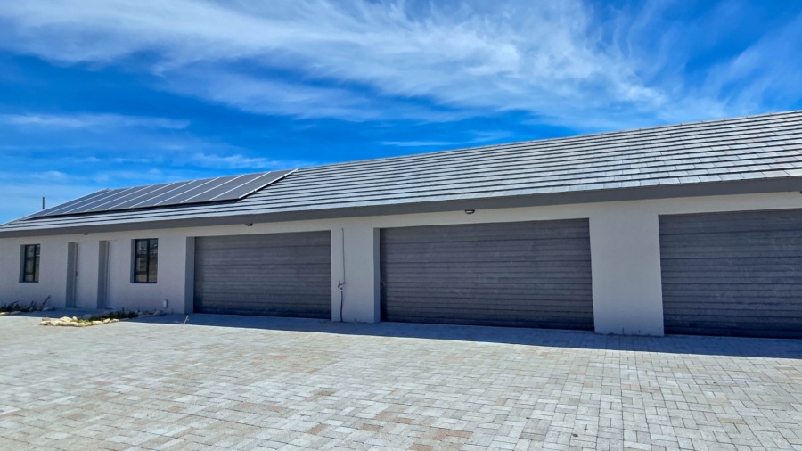 To Let 5 Bedroom Property for Rent in Long Acres Country Estate Western Cape